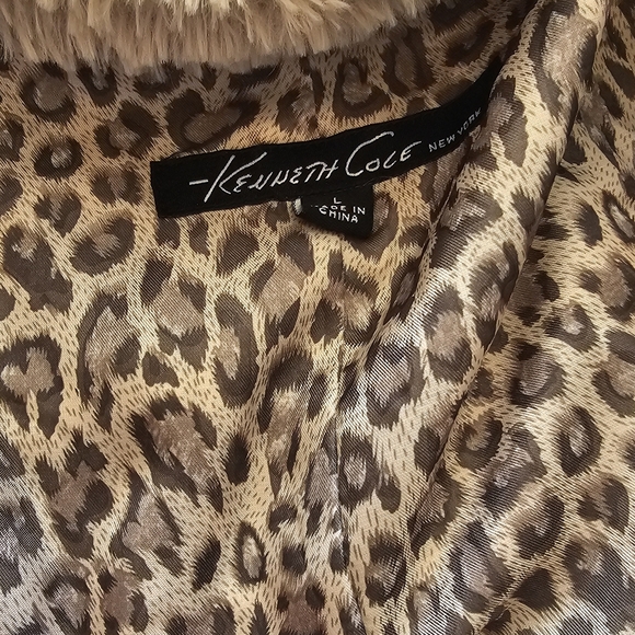 Kenneth Cole L - Picture 2 of 3